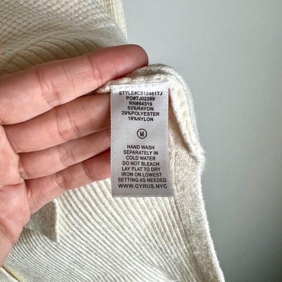 Cyrus Cream Waffle Knit Mock Neck Slouchy Boxy Dolman Sleeve Sweater Soft Sz M - Picture 3 of 4